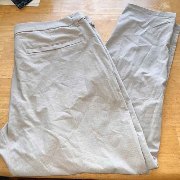 GENUINE Lululemon Commission Pant Classic *Warpstreme 32" *Light GRAY" SIZE 40 - Picture 7 of 7